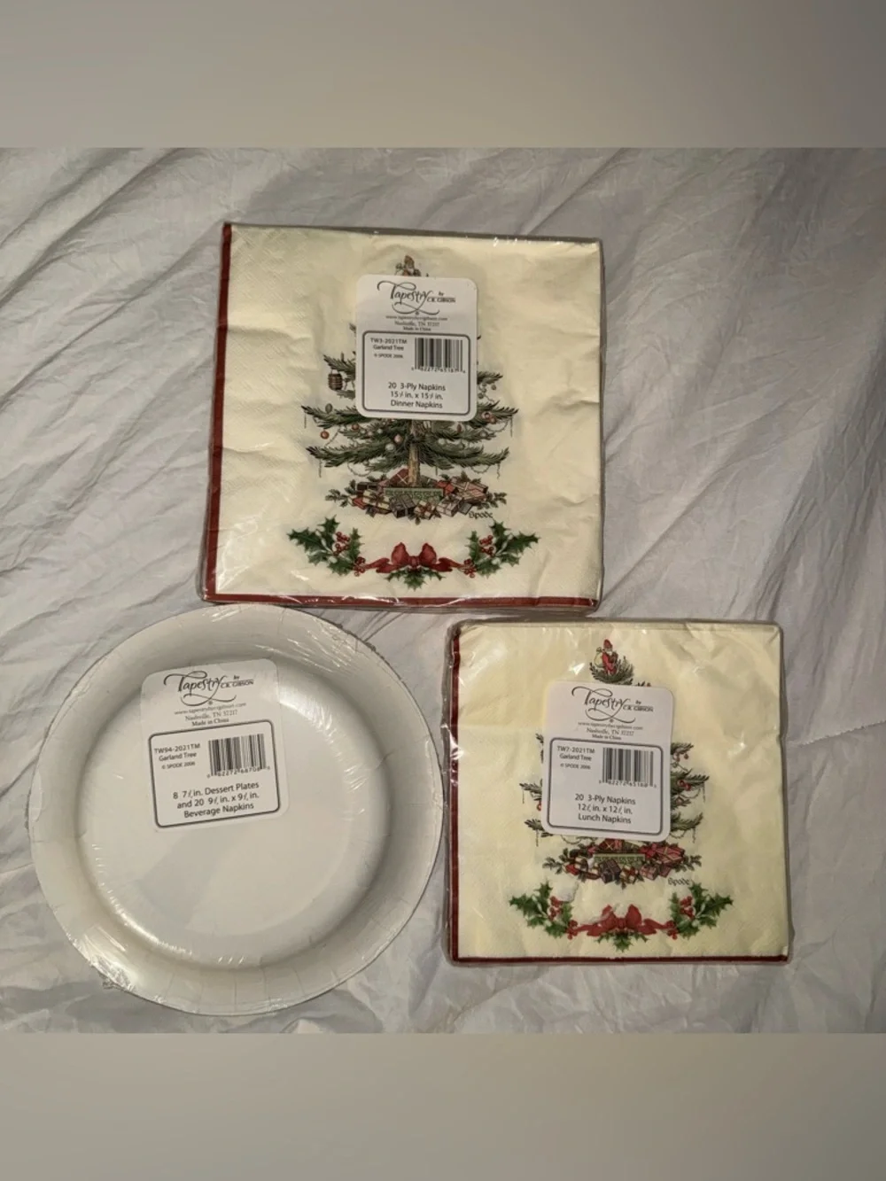 Spode Christmas Tree Garland Tree Napkins + Dessert Plates Lot